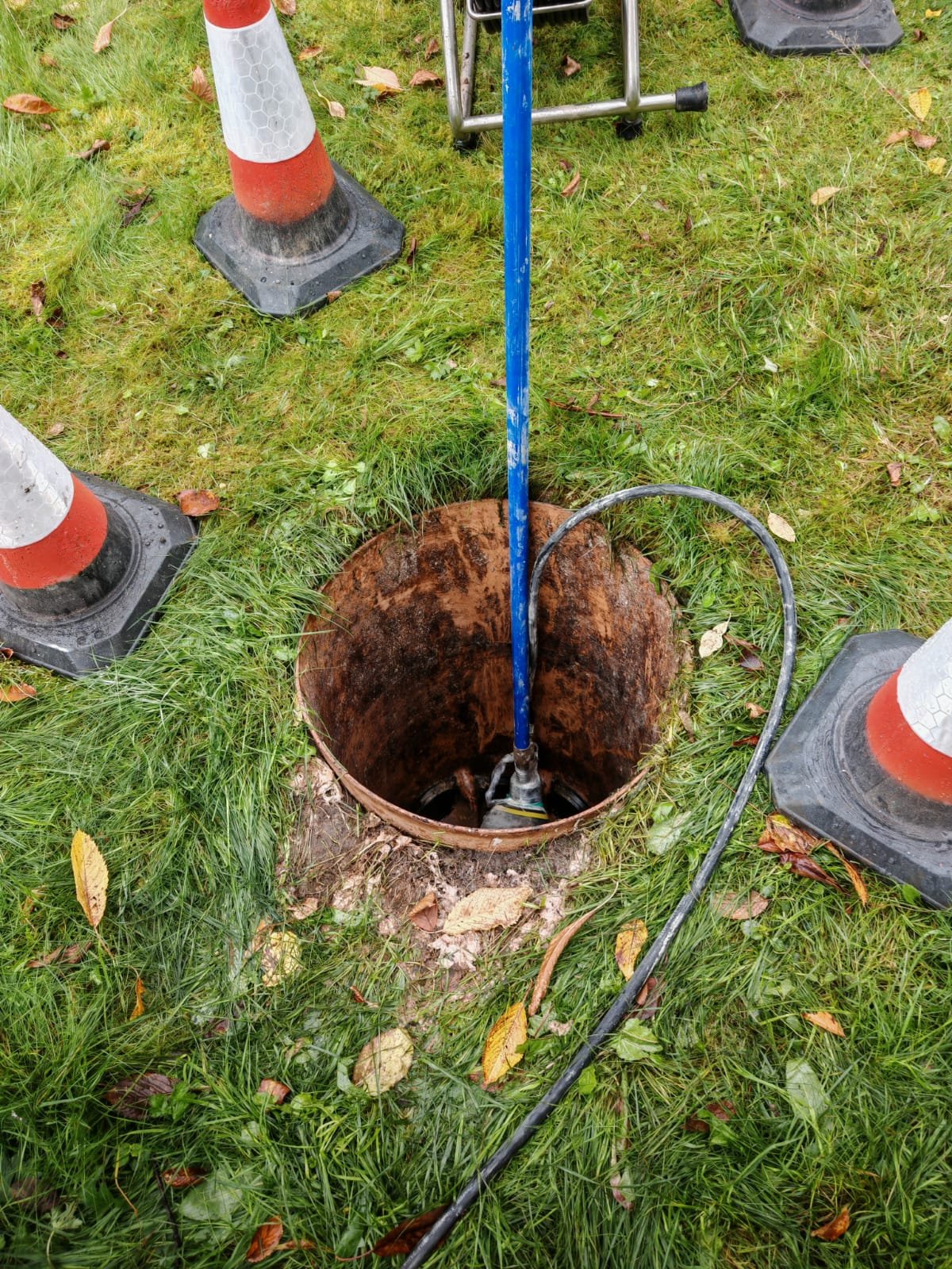 no-dig-drain-patch-lining-materials-glasgow Materials prepared for no-dig drain patch lining in Glasgow